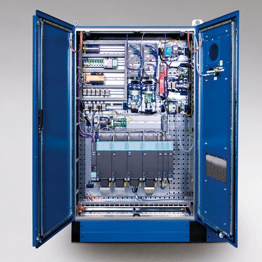 Modularer Schaltschrank. Modularer Schaltschrank.