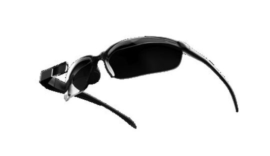 Datenbrille: Ein augennahes Mikrodisplay erweitert die reale um eine virtuelle Realität. Wir geben Tipps, was bei der Konzeption zu beachten ist. Datenbrille: Ein augennahes Mikrodisplay erweitert die reale um eine virtuelle Realität. Wir geben Tipps, was bei der Konzeption zu beachten ist.