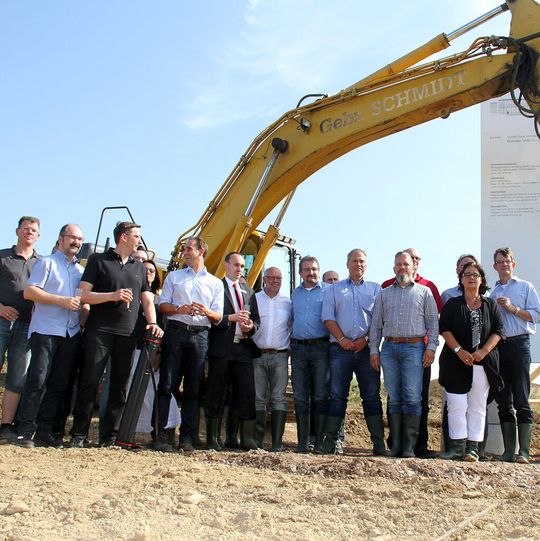Der geplante Neubau ist laut Geschäftsführer Dietrich Turck ein eindeutiges Bekenntnis zum Standort Halver und kann bei zukünftigem Bedarf um zusätzliche 5200 m² erweitert werden. Der geplante Neubau ist laut Geschäftsführer Dietrich Turck ein eindeutiges Bekenntnis zum Standort Halver und kann bei zukünftigem Bedarf um zusätzliche 5200 m² erweitert werden.