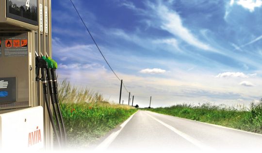 Mit dem System Easy Oil bietet AVIA Osterwalder St. Gallen AG seinen Kunden ein praktisches System zur Fernüberwachung der Füllstände in Öl- und Benzintanks an. Mit dem System Easy Oil bietet AVIA Osterwalder St. Gallen AG seinen Kunden ein praktisches System zur Fernüberwachung der Füllstände in Öl- und Benzintanks an.