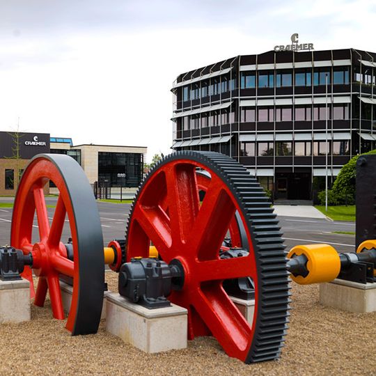 Die Paul Craemer GmbH das Attendorner metallverarbeitende Unternehmen SKA zu einhundert Prozent übernommen. Die Paul Craemer GmbH das Attendorner metallverarbeitende Unternehmen SKA zu einhundert Prozent übernommen.