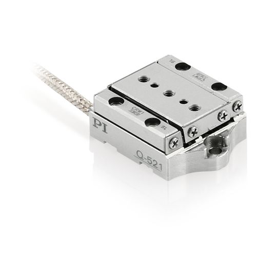 Der Kleinste unter den Kleinen: Linearversteller Q-521 mit einer Schrittweite bis zu 2 nm, hier als Vakuumversion für 10*e-9 hPa. Der Kleinste unter den Kleinen: Linearversteller Q-521 mit einer Schrittweite bis zu 2 nm, hier als Vakuumversion für 10*e-9 hPa.