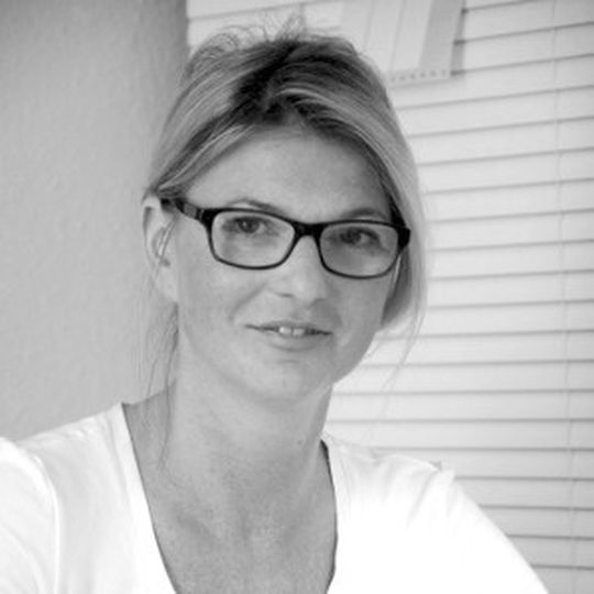 Dorothee Czech: Leidenschaftliche Bikerin und Inhaberin HKS Motoradtechnik Czech. Dorothee Czech: Leidenschaftliche Bikerin und Inhaberin HKS Motoradtechnik Czech.
