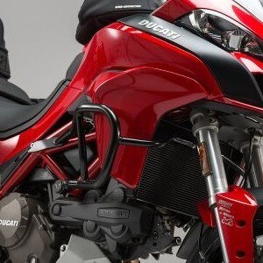 Das SW-Motech-Portfolio für die Ducati Multistrada 1200 umfasst Tankrucksäcke und Hecktaschen für so gut wie jede Stauraum-Anforderung. Das SW-Motech-Portfolio für die Ducati Multistrada 1200 umfasst Tankrucksäcke und Hecktaschen für so gut wie jede Stauraum-Anforderung.