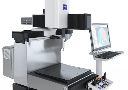 Auf mehr als das Doppelte hat Zeiss den Temperaturbereich von DuraMax HTG angehoben, sogar bei 40 Grad arbeitet die Messmaschine zuverlässig. Auf mehr als das Doppelte hat Zeiss den Temperaturbereich von DuraMax HTG angehoben, sogar bei 40 Grad arbeitet die Messmaschine zuverlässig.