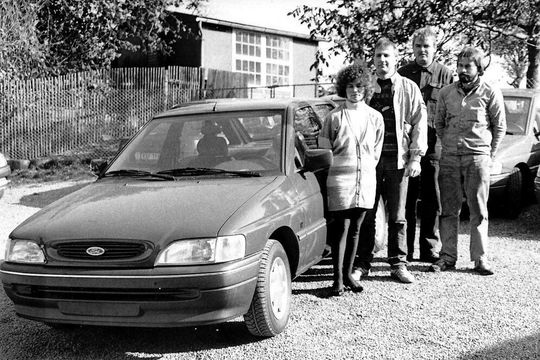 Das Autohaus Angermann verkaufte die Fords anfangs in einem Bauernhof.