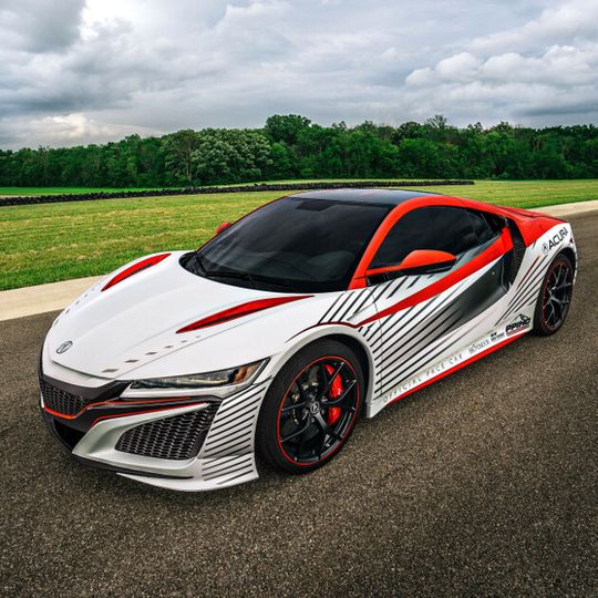 Ob der Honda/Acura NSX als GT3 oder GTE wieder auf die Rennstrecke zurückkehrt, soll bald entschieden werden. Ob der Honda/Acura NSX als GT3 oder GTE wieder auf die Rennstrecke zurückkehrt, soll bald entschieden werden.