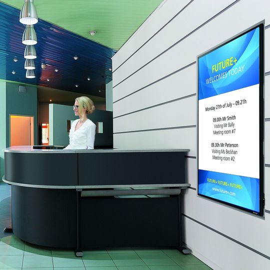 Sharp hat zwei neue Bildschirme zur digitalen Beschilderung im Eingangsbereich beispielsweise von Logistikdienstleistern herausgebracht. Sharp hat zwei neue Bildschirme zur digitalen Beschilderung im Eingangsbereich beispielsweise von Logistikdienstleistern herausgebracht.