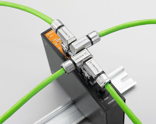 Die in 90°-Schritten flexibel einstellbaren Abgangsrichtungen gestatten eine passgenaue Leitungsführung auf engstem Raum. Die in 90°-Schritten flexibel einstellbaren Abgangsrichtungen gestatten eine passgenaue Leitungsführung auf engstem Raum.
