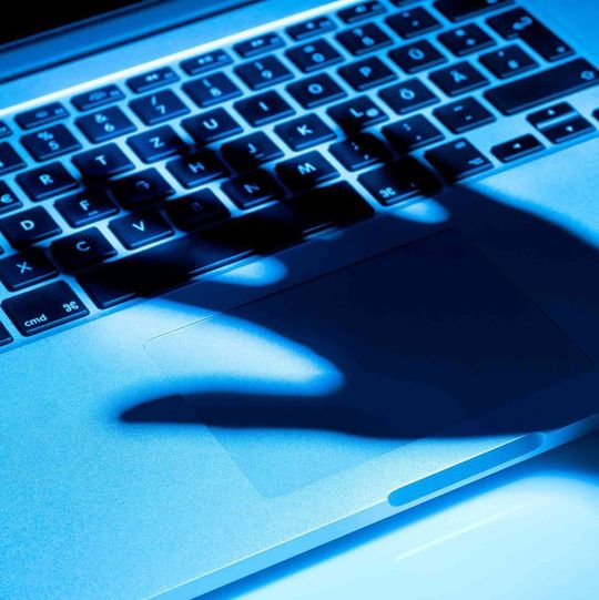 Der Datenschutzindikator, den der TÜV SÜD gemeinsam mit der Ludwig-Maximilians-Universität München entwickelt hat, zeigt ein erschreckendes Bild über den Zustand des Datenschutzes von Unternehmen. Der Datenschutzindikator, den der TÜV SÜD gemeinsam mit der Ludwig-Maximilians-Universität München entwickelt hat, zeigt ein erschreckendes Bild über den Zustand des Datenschutzes von Unternehmen.