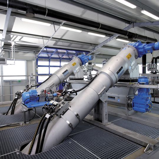 Die Huber-Gruppe bietet innovative Lösungen für eine effiziente Wasseraufbereitung, Abwasserreinigung und Schlammtrocknung. Die Huber-Gruppe bietet innovative Lösungen für eine effiziente Wasseraufbereitung, Abwasserreinigung und Schlammtrocknung.
