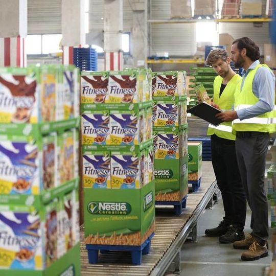 Seit 1. Mai 2015 hat Chep die Umstellung auf die neue Viertelpalette abgeschlossen. Einer der Kunden, die diese nutzen, ist der Lebensmittelkonzern Nestlé. Seit 1. Mai 2015 hat Chep die Umstellung auf die neue Viertelpalette abgeschlossen. Einer der Kunden, die diese nutzen, ist der Lebensmittelkonzern Nestlé.