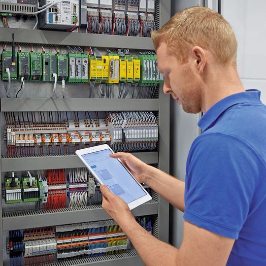 Mit der App für Mini Analog Pro lassen sich die Daten auch via Bluetooth per Smart Phone oder Tablet einstellen. Mit der App für Mini Analog Pro lassen sich die Daten auch via Bluetooth per Smart Phone oder Tablet einstellen.