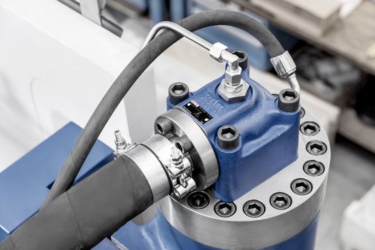 Dezentrale Leistungserzeugung bei hydraulischen Antrieben.