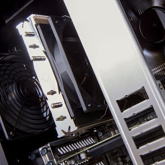 Die Workstations sind in verschiedenen Ausführungen erhältlich. Auch spezielle Konfigurationswünsche sind möglich. Die Workstations sind in verschiedenen Ausführungen erhältlich. Auch spezielle Konfigurationswünsche sind möglich.