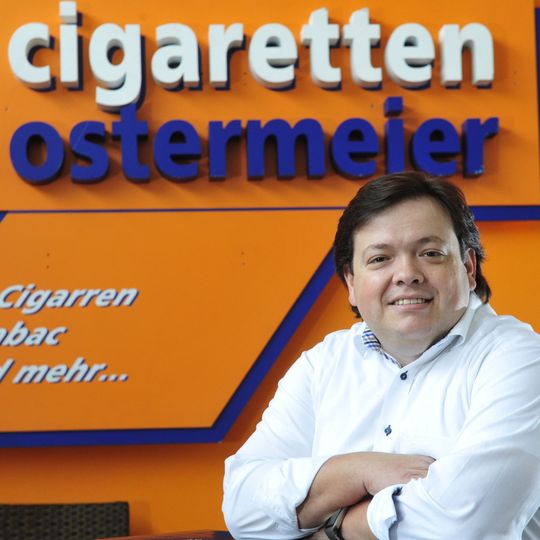 Um 90 % konnten die Kommissionierfehler bei Cigaretten Ostermeier nach Installation der „topQuality“-Suite von Topsystem laut Lagerleiter Carlos Goncalves reduziert werden. Um 90 % konnten die Kommissionierfehler bei Cigaretten Ostermeier nach Installation der „topQuality“-Suite von Topsystem laut Lagerleiter Carlos Goncalves reduziert werden.