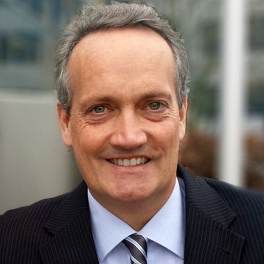 Die MBtech Group hat mit Wirkung zum 1. September 2015 Karsten Eggert zum neuen Geschäftsführer der MBtech Management Consulting GmbH bestellt. Die MBtech Group hat mit Wirkung zum 1. September 2015 Karsten Eggert zum neuen Geschäftsführer der MBtech Management Consulting GmbH bestellt.