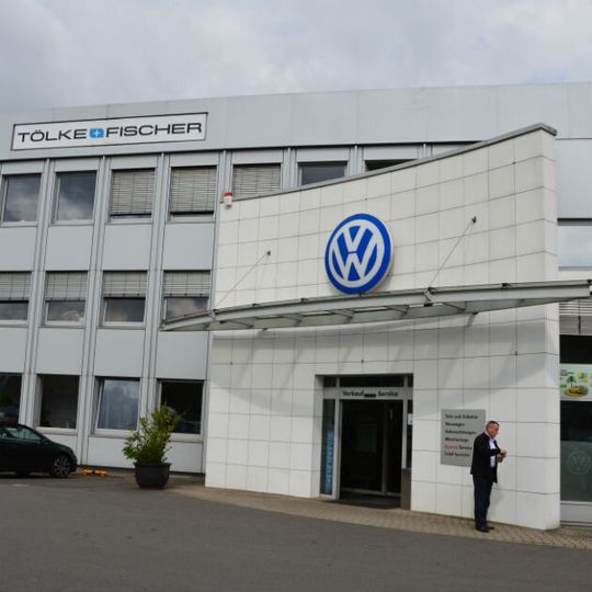 Das Volkswagen-Zentrum Krefeld der Autohausgruppe Tölke & Fischer. Das Volkswagen-Zentrum Krefeld der Autohausgruppe Tölke & Fischer.