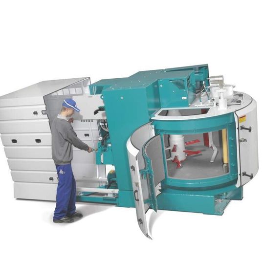 Mixing and granulation can take place in a single tumble-growth process using an EIRICH mixer. Mixing and granulation can take place in a single tumble-growth process using an EIRICH mixer.