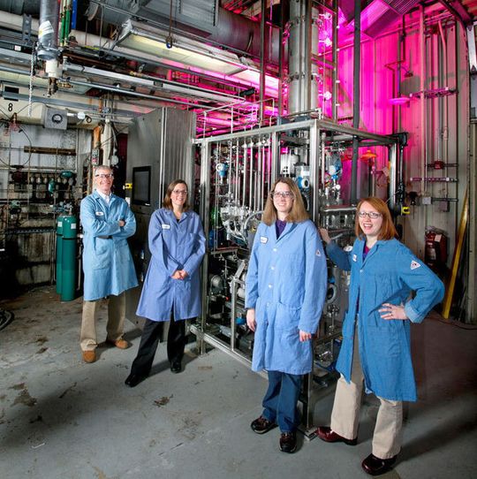 Members of the CO2 capture team in Niskayuna in front of a bench-scale CO2 capture system they have designed to test the team’s new CO2 capture solvent. Working with the DOE’s NETL and TCM, the Global Research teams in Niskayuna and the new Oil & Gas Tech Center in Oklahoma City are preparing plans to perform a demonstration test at the world’s largest carbon capture center in Mongstad, Norway. Members of the CO2 capture team in Niskayuna in front of a bench-scale CO2 capture system they have designed to test the team’s new CO2 capture solvent. Working with the DOE’s NETL and TCM, the Global Research teams in Niskayuna and the new Oil & Gas Tech Center in Oklahoma City are preparing plans to perform a demonstration test at the world’s largest carbon capture center in Mongstad, Norway.