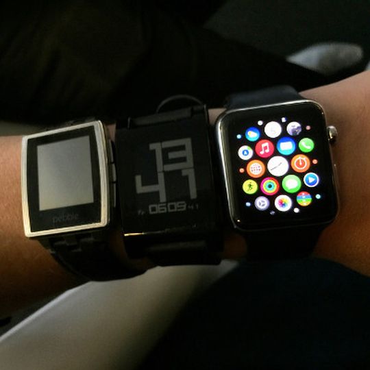 Apple Watch, Pebble und Pebble Steel: Smartwatches ist eine der derzeit gängigsten Produktkategorien, die gegenwärtig als "Wearable" bekannt ist. Doch auch andere Anwendungsfelder können für diese Technologien erschlossen werden.