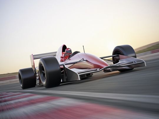 In den Energy-Recovery-Systemen (ERS) der Formel 1 werden bislang Superkondensatoren und Lithium-Ionen-Batterien eingesetzt. In den Energy-Recovery-Systemen (ERS) der Formel 1 werden bislang Superkondensatoren und Lithium-Ionen-Batterien eingesetzt.