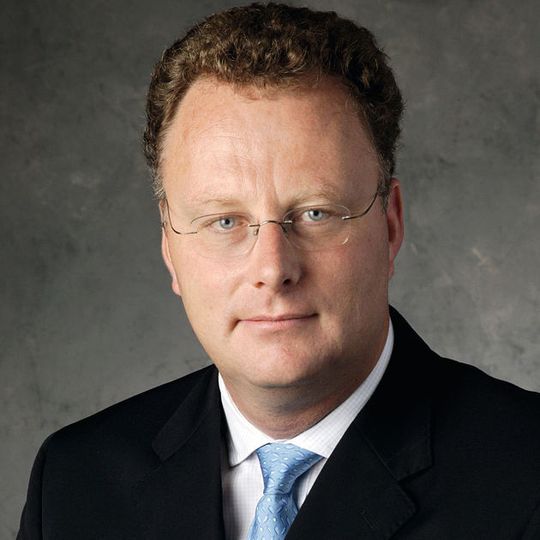 Matthias Schöneberg ist mir Wirkung zum 01. Oktober 2015 neuer Vice President von Axalta Coating Systems und President der Region Europa, Naher Osten und Afrika (EMEA). Matthias Schöneberg ist mir Wirkung zum 01. Oktober 2015 neuer Vice President von Axalta Coating Systems und President der Region Europa, Naher Osten und Afrika (EMEA).