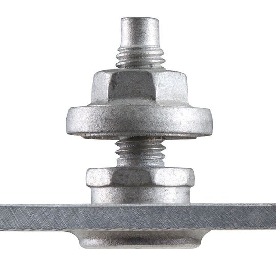 Der Masse-Stanzbolzen stellt die einwandfreie Funktion elektrischer Verbraucher dauerhaft sicher. Der Masse-Stanzbolzen stellt die einwandfreie Funktion elektrischer Verbraucher dauerhaft sicher.