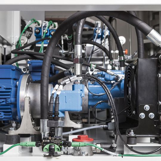 Drehzahlvariable Pumpenantriebe für hydraulische Anwendungen Drehzahlvariable Pumpenantriebe für hydraulische Anwendungen