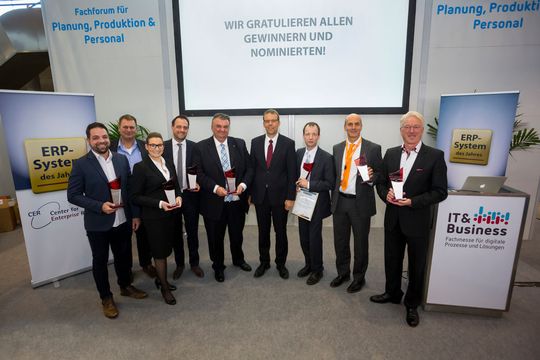 Am Mittwoch wurden die Gewinner des ERP-System des Jahres 2015 auf der IT & Business feierlich gekürt. Am Mittwoch wurden die Gewinner des ERP-System des Jahres 2015 auf der IT & Business feierlich gekürt.