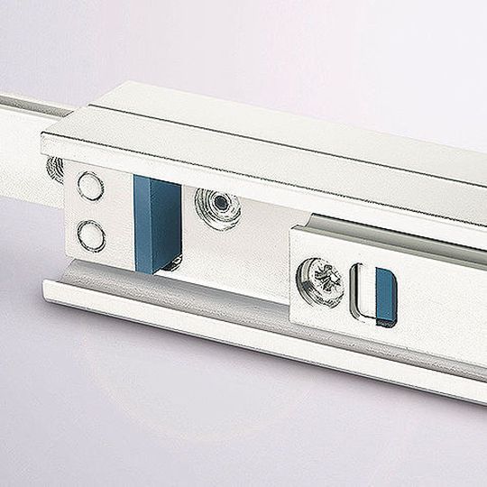 Die neuen Pufferelemente der Endanschläge sorgen für einen ruhigeren und vibrationsärmeren Betrieb. Die neuen Pufferelemente der Endanschläge sorgen für einen ruhigeren und vibrationsärmeren Betrieb.
