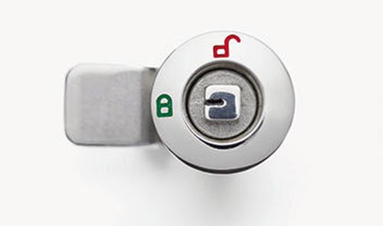 Das Gehäuse des Verschlusssystems L18 ist wasser- und staubdicht gemäß IP65 DIN EN 60529. Das Gehäuse des Verschlusssystems L18 ist wasser- und staubdicht gemäß IP65 DIN EN 60529.