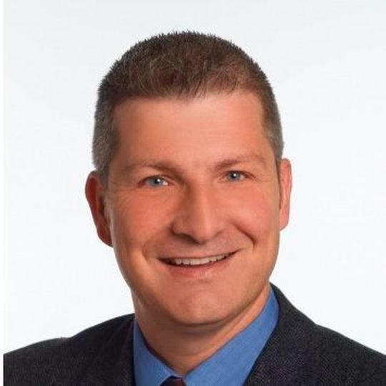 Erol Simsek, Vorstandssprecher von iSYSTEM, freut sich auf die Mitgliedschaft im Verein Embedded4You. Erol Simsek, Vorstandssprecher von iSYSTEM, freut sich auf die Mitgliedschaft im Verein Embedded4You.