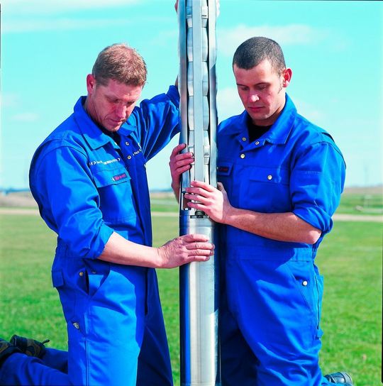Die Ökodesign-Richtlinie 2009/125/EG macht u.a. Vorgaben zur Energieoptimierung von Elektromotoren und von Wasserpumpen. Die Ökodesign-Richtlinie 2009/125/EG macht u.a. Vorgaben zur Energieoptimierung von Elektromotoren und von Wasserpumpen.