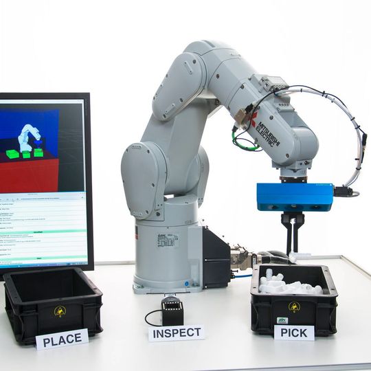 Mit dem 3D-Visionsystem von Isys Vision kann der Melfa-Roboter seine Bewegungen intelligent und automatisch der jeweiligen Lage von aufzunehmenden Objekten anpassen. Mit dem 3D-Visionsystem von Isys Vision kann der Melfa-Roboter seine Bewegungen intelligent und automatisch der jeweiligen Lage von aufzunehmenden Objekten anpassen.