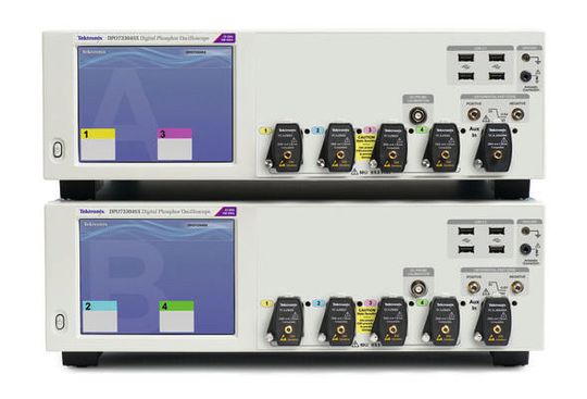 Echtzeit-Oszilloskope: Mit der Serie DPO70000SX von Tektronix lassen sich nicht nur Datenraten mit 100G, sondern auch bis 400G analysieren. Zwei Messgeräte werden über UltraSync gekoppelt.