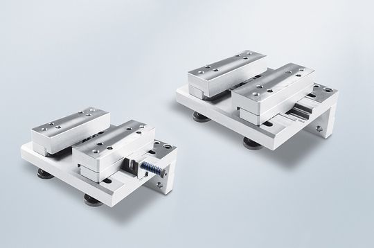 The two variants of modular-design infeed guides frm Meusburger. The two variants of modular-design infeed guides frm Meusburger.