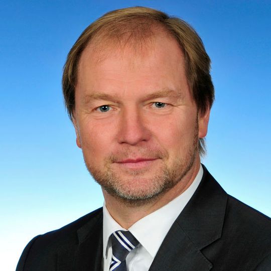 Lars-Henner Santelmann ist nun an der Spitze der Volkswagen Financial Services AG. Lars-Henner Santelmann ist nun an der Spitze der Volkswagen Financial Services AG.