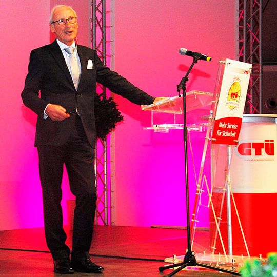 Rainer de Biasi blickte stolz auf 25 Jahre Entwicklung der GTÜ zurück. Rainer de Biasi blickte stolz auf 25 Jahre Entwicklung der GTÜ zurück.