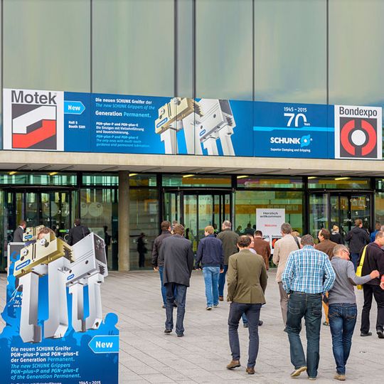 Vom 05. bis 08. Oktober 2015 fanden in Stuttgart die Motek und die Bondexpo statt. Vom 05. bis 08. Oktober 2015 fanden in Stuttgart die Motek und die Bondexpo statt.