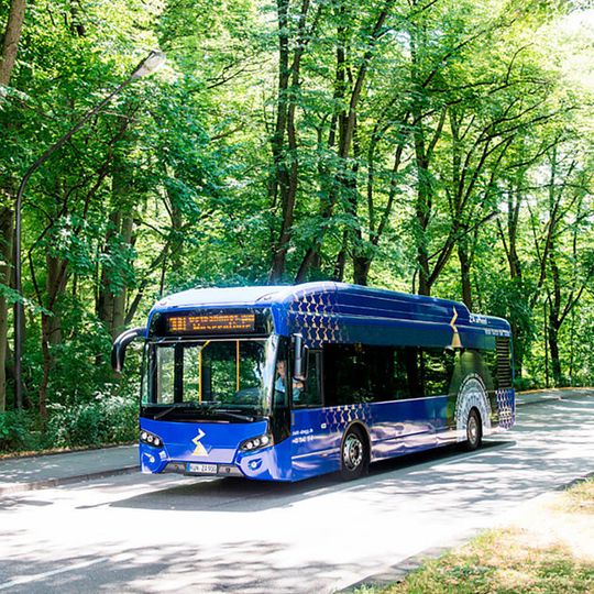 Das Elektro-Retrofit von Benteler Engineering Services ist für Stadt- und Flughafenbusse konzipiert Das Elektro-Retrofit von Benteler Engineering Services ist für Stadt- und Flughafenbusse konzipiert
