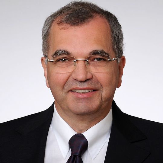 Mit Wirkung vom 1. Oktober wurde Dr. Detlev Schöppe zum Group Vice President Test Systems bei der FEV Group Holding GmbH ernannt. Mit Wirkung vom 1. Oktober wurde Dr. Detlev Schöppe zum Group Vice President Test Systems bei der FEV Group Holding GmbH ernannt.