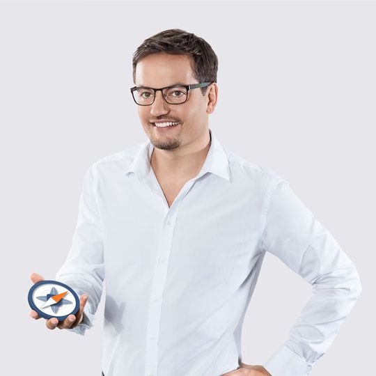 Die Alexander Thamm GmbH wurde von der KfW ausgezeichnet. Die Alexander Thamm GmbH wurde von der KfW ausgezeichnet.