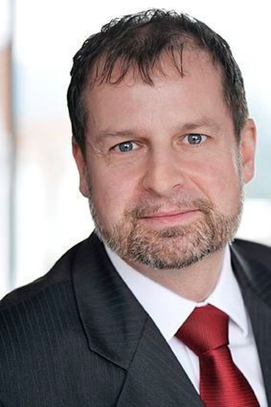 Andreas Turk, Head of Business Sgement Automation bei der Infoteam Software AG, spricht über die Bedeutung von Industrie 4.0 im Mittelstand. Andreas Turk, Head of Business Sgement Automation bei der Infoteam Software AG, spricht über die Bedeutung von Industrie 4.0 im Mittelstand.
