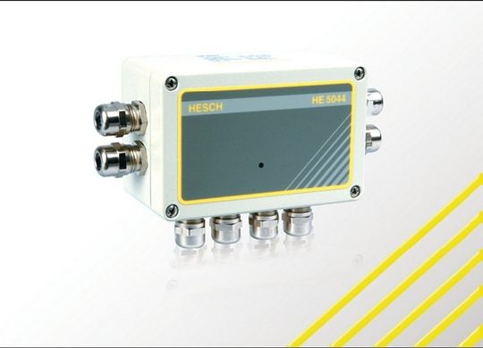 Das Gehäuse des Messverstärkers HE 5044 von Hesch ist nach Schutzklasse IP65 gegen Staub und Feuchtigkeit geschützt, Bild: Hesch Das Gehäuse des Messverstärkers HE 5044 von Hesch ist nach Schutzklasse IP65 gegen Staub und Feuchtigkeit geschützt, Bild: Hesch
