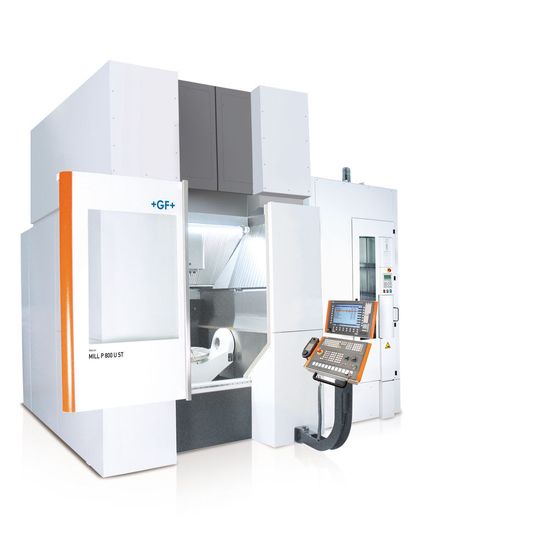 GF Machining Solutions präsentierte auf der EMO 2015 die Mill P 800 U ST, die Fräs- und Drehvorgänge in einer einzigen, kompakten Lösung vereint. GF Machining Solutions präsentierte auf der EMO 2015 die Mill P 800 U ST, die Fräs- und Drehvorgänge in einer einzigen, kompakten Lösung vereint.