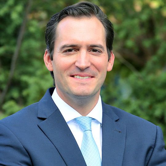 Thomas Hibinger übernahm als Vice President die Leitung für den weltweiten Vertrieb des Geschäftsbereichs Automotive Systems (AS) der Eisenmann Anlagenbau GmbH & Co. KG. Thomas Hibinger übernahm als Vice President die Leitung für den weltweiten Vertrieb des Geschäftsbereichs Automotive Systems (AS) der Eisenmann Anlagenbau GmbH & Co. KG.