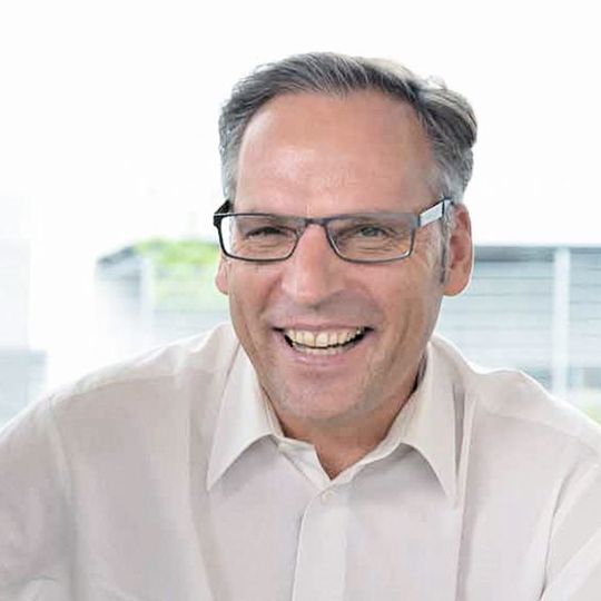 Franz Gruber: „Der Mittelstand will einen praktischen Einstieg in die smarte Produktion und einen schnellen ROI.“ Franz Gruber: „Der Mittelstand will einen praktischen Einstieg in die smarte Produktion und einen schnellen ROI.“
