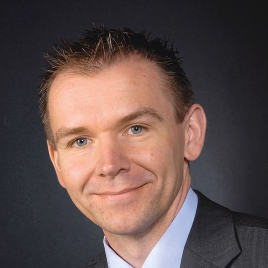 Jörg Gierds leitet das Produktmanagement bei Fette Compacting. Jörg Gierds leitet das Produktmanagement bei Fette Compacting.