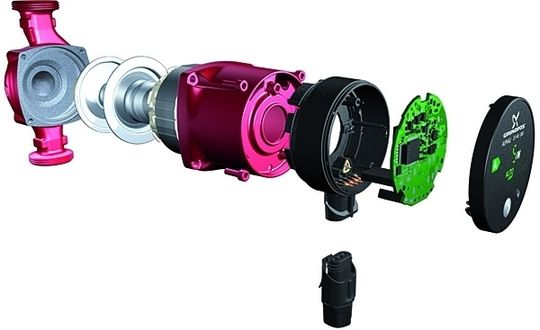 Die Kombination von integriertem Frequenzumrichter, Permanentmagnetmotor-Technik ECM und kompaktem Stator sorgt für eine hohe Energieeffizienz der Umwälzpumpe Alpha 2 von Grundfos. Bild: Grundfos Die Kombination von integriertem Frequenzumrichter, Permanentmagnetmotor-Technik ECM und kompaktem Stator sorgt für eine hohe Energieeffizienz der Umwälzpumpe Alpha 2 von Grundfos. Bild: Grundfos
